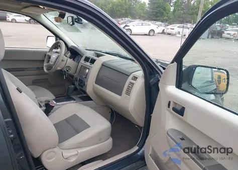 2008 Ford Escape Xlt z USA, uszkodzony, nr VIN 1FMCU03188KB01966